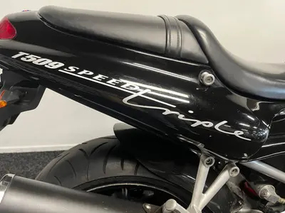 TRIUMPH T 509 SPEED TRIPLE – foto 3