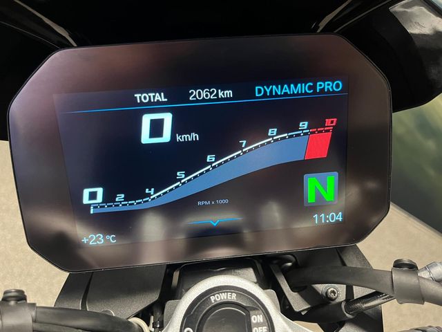 bmw - f-900-r