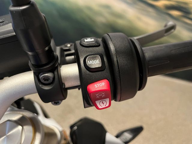 bmw - f-900-r