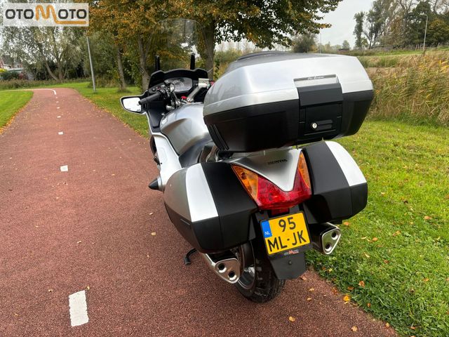 honda - st-1300-pan-european