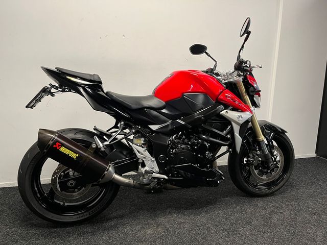 suzuki - gsr-750