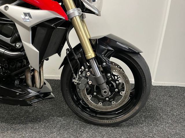 suzuki - gsr-750