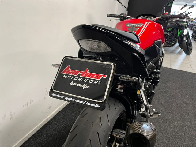 suzuki - gsr-750