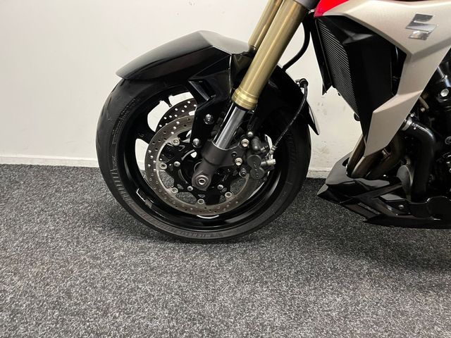 suzuki - gsr-750