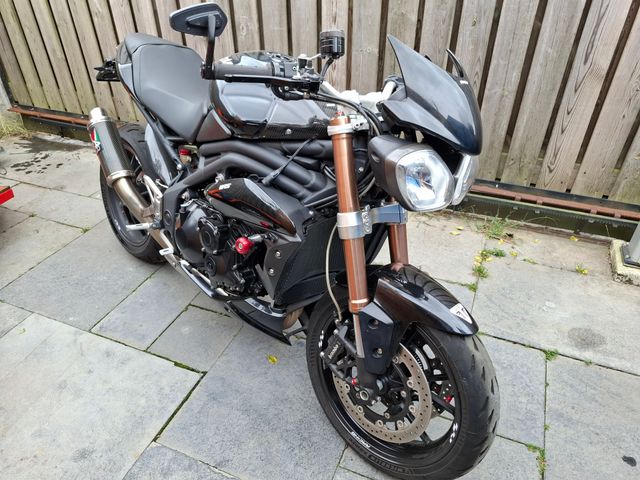 triumph - speed-triple
