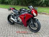 HONDA CBR 1000 RR FIREBLADE