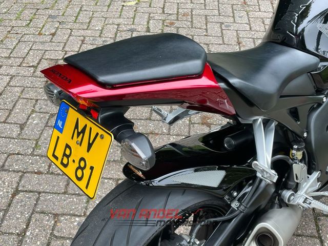 honda - cbr-1000-rr-fireblade