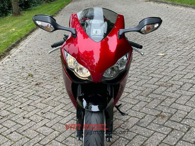 honda - cbr-1000-rr-fireblade