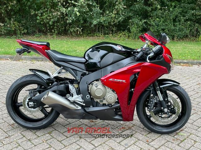 honda - cbr-1000-rr-fireblade