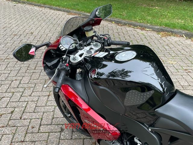 honda - cbr-1000-rr-fireblade