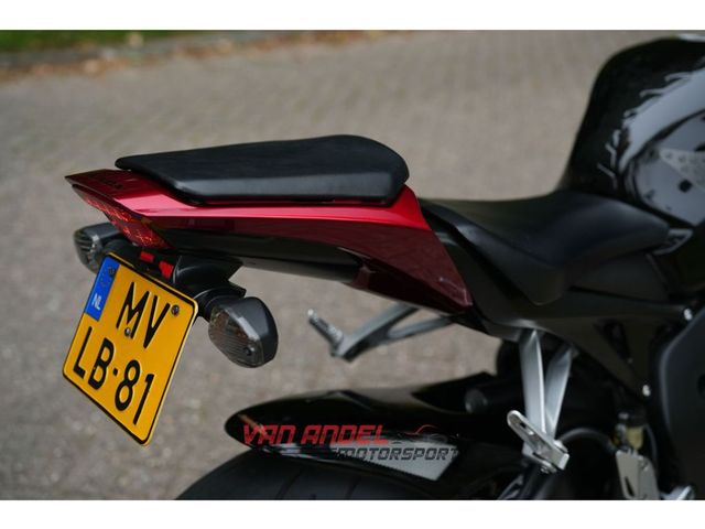 honda - cbr-1000-rr-fireblade