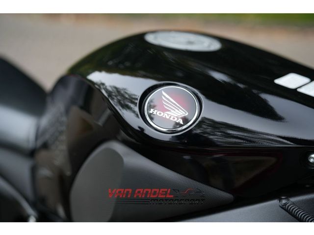 honda - cbr-1000-rr-fireblade