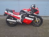 SUZUKI GSX-R 750