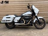 HARLEY-DAVIDSON STREET GLIDE ST FLHXST