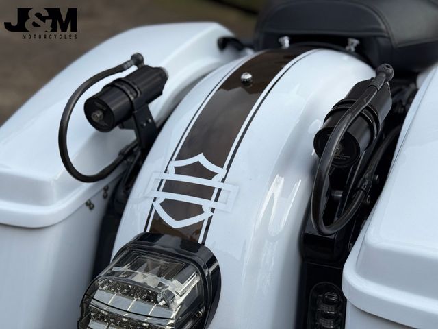 harley-davidson - street-glide-st-flhxst