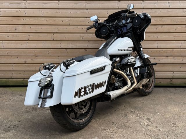 harley-davidson - street-glide-st-flhxst