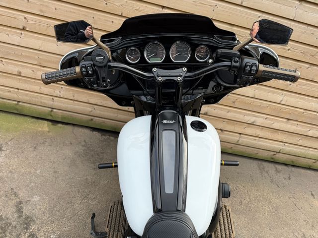 harley-davidson - street-glide-st-flhxst