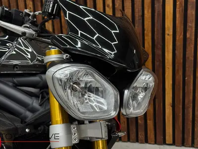 TRIUMPH SPEED TRIPLE R – foto 2