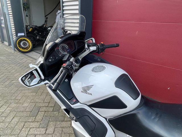 honda - st-1300-pan-european-abs