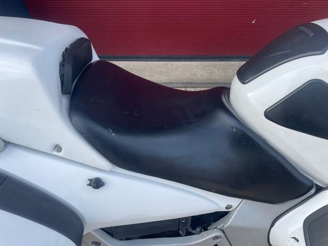 honda - st-1300-pan-european-abs