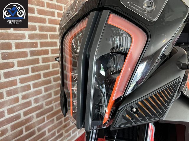 ktm - 1290-super-adventure-s