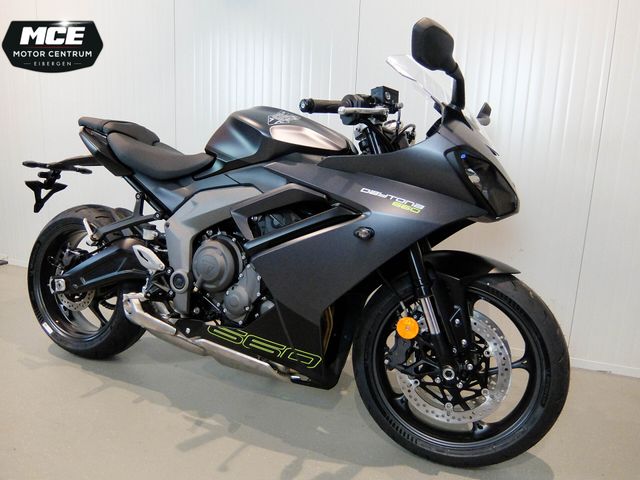 triumph - daytona-660