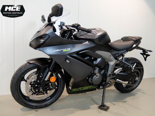 triumph - daytona-660