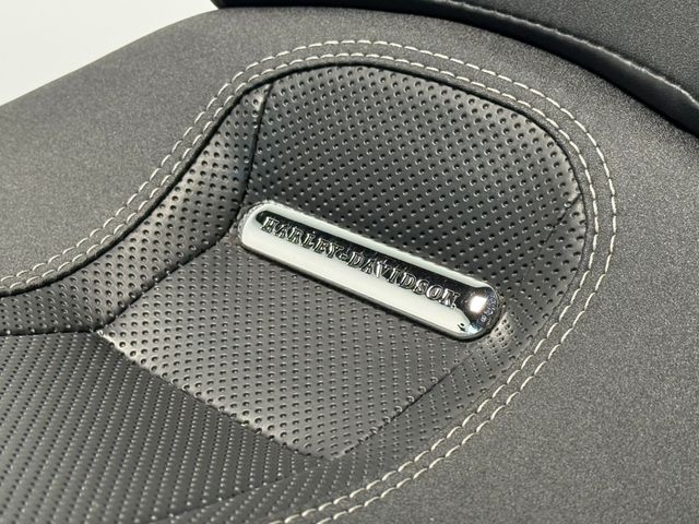 harley-davidson - breakout-117