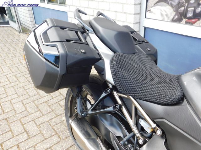 suzuki - gsx-s-1000-gt