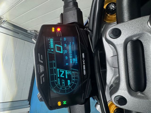 suzuki - gsx-s-1000