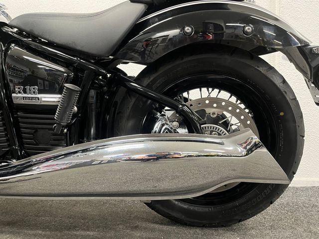 bmw - r-18