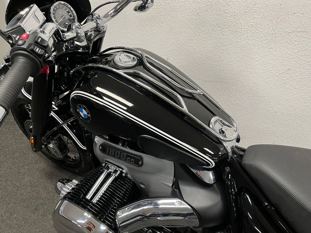 bmw - r-18