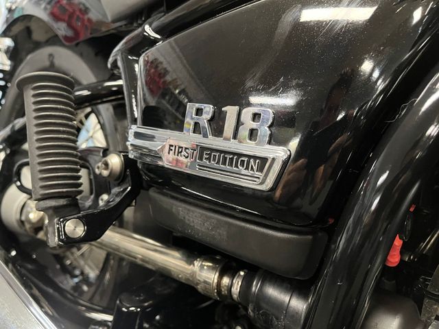 bmw - r-18