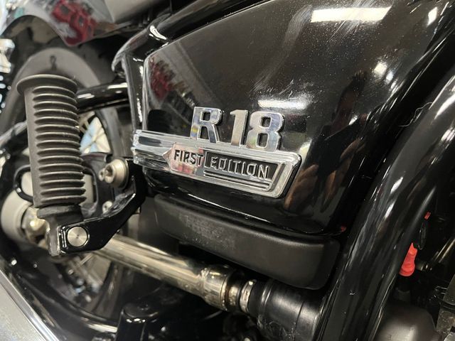 bmw - r-18
