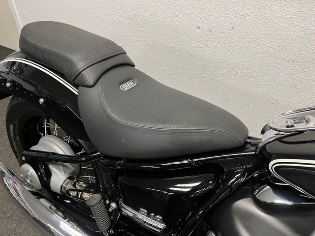 bmw - r-18
