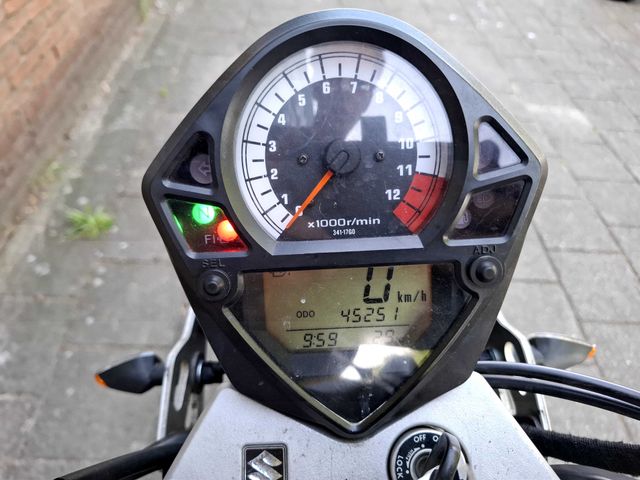 suzuki - sv-650-n