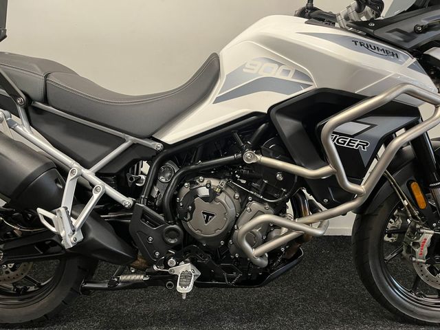 triumph - tiger-900-gt