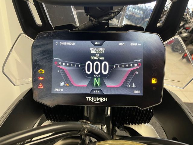 triumph - tiger-900-gt
