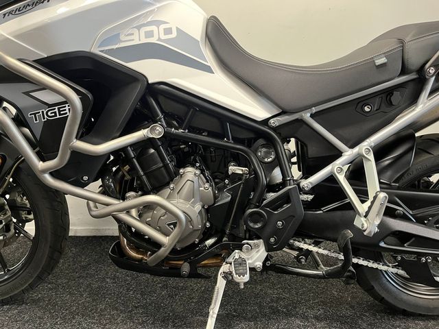 triumph - tiger-900-gt