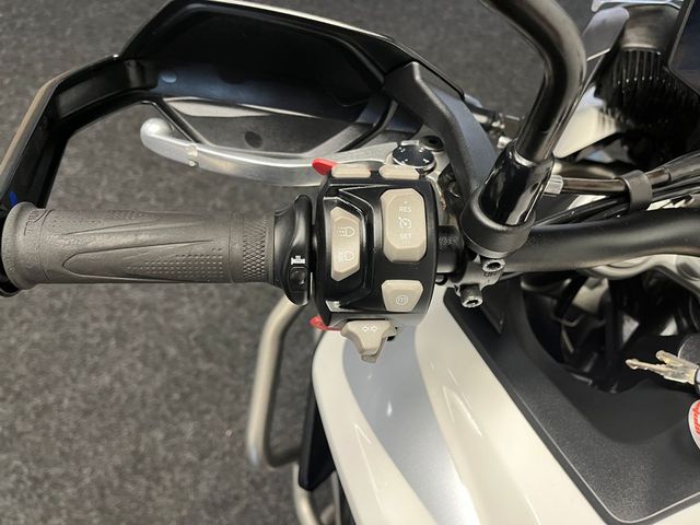 triumph - tiger-900-gt