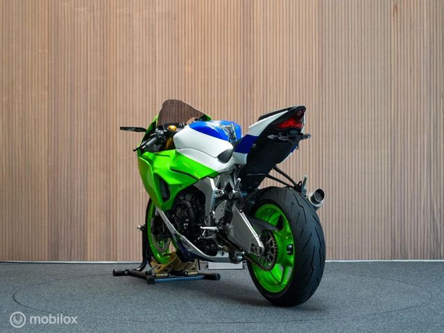 kawasaki - ninja-zx-6r-40th-anniversary-edition