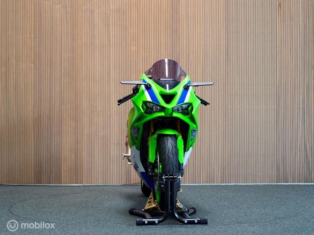 kawasaki - ninja-zx-6r-40th-anniversary-edition