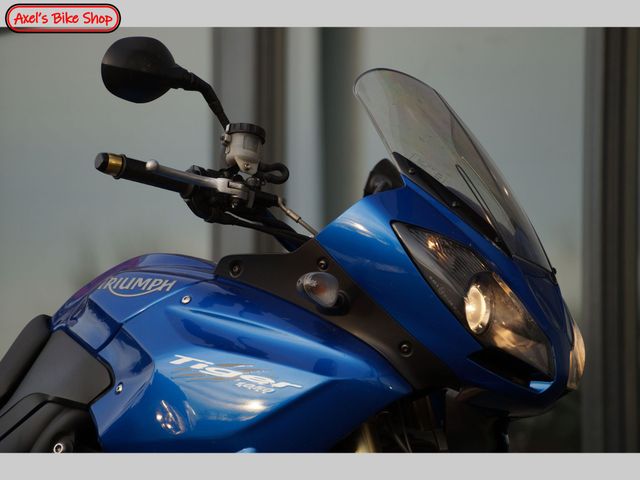 triumph - tiger-1050-abs