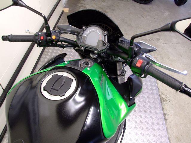 kawasaki - z900-70kw