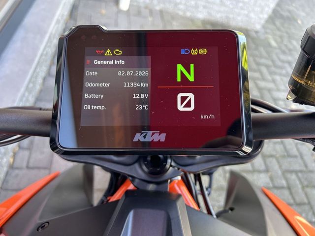 ktm - 1290-super-duke-r