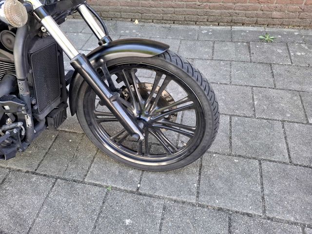 kawasaki - vn-900-custom