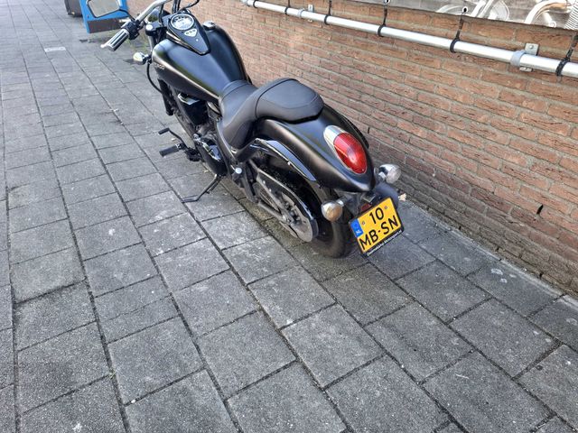 kawasaki - vn-900-custom
