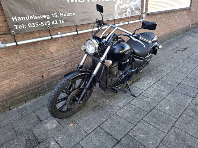 kawasaki - vn-900-custom