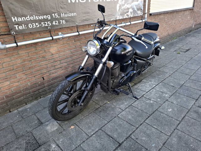 kawasaki - vn-900-custom