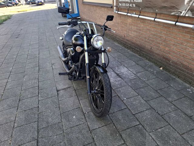 kawasaki - vn-900-custom